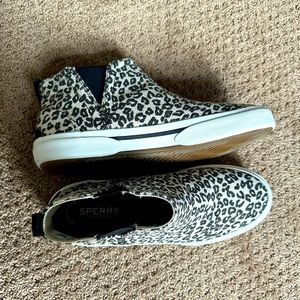 Sperry Cheetah Print Size 8